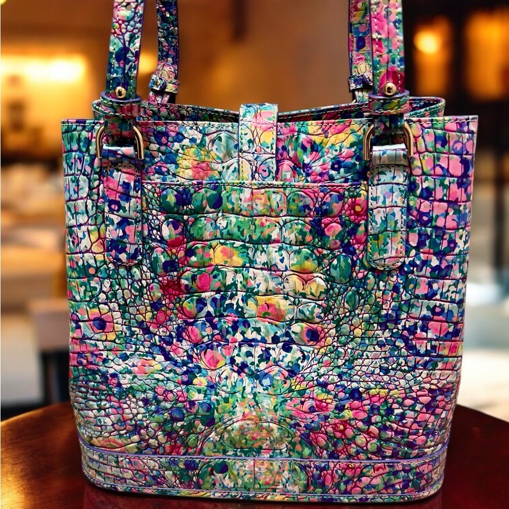 New Brahmin Leather 3-Pc Set, FIORA Shoulder Bag & 2 Wallets, Spring Ditsy - Picture 3 of 14
